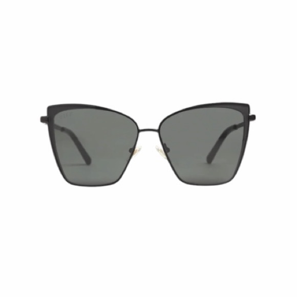 Diff Eyewear Accessories - Diff Eyewear Stylish Becky Sunglasses: Black/Dark Smoke NWT
